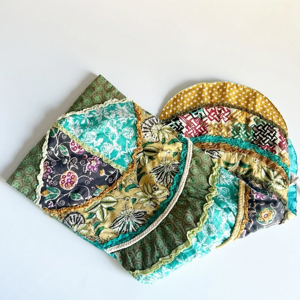 Pier 1 Imports Patchwork Quilted Art Deco Boho Bohemian Floral‎ Table Runner